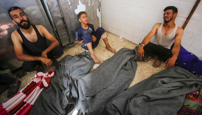 İsrail katliamlarına devam ediyor!  Mülteci kampı vuruldu: 210 ölü