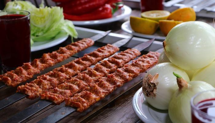 Adana sıcakları gıda zehirlenmesi vakalarını artırdı!  Uzman uyarıyor: "Başvuran hasta sayısı arttı"