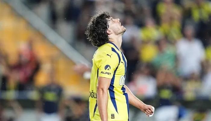 F.Bahçe taraftarları Ferdi Kadıoğlu'na veda etti! "Gitme sana ihtiyacım var" F.Bahçe