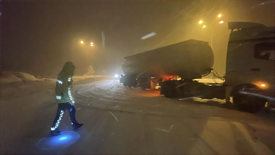 Bolu Dağı, ağır araç trafiğine yeniden açıldı!