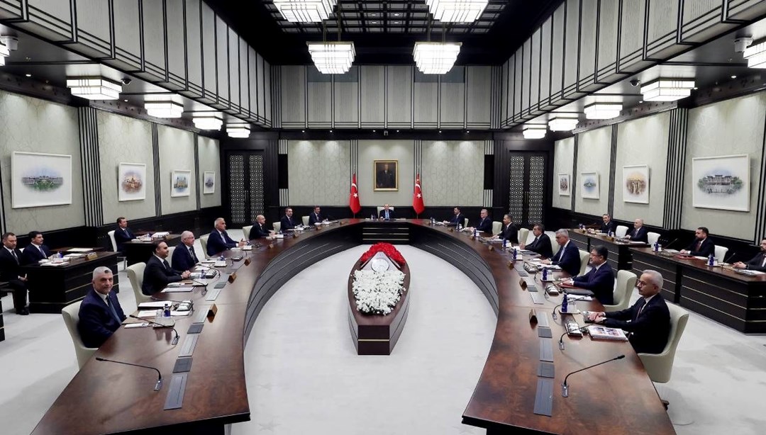 Kabine toplanıyor: En düşük emekli maaşı ve kamu işçisinin zam pazarlığı gündemde - Son Dakika Türkiye Haberleri