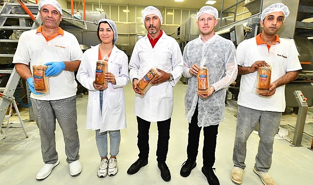 İzmir Büyükşehir Belediyesi'nin halk ekmek fabrikasından yeni ürün Çölyak hastalarına özel üretilen ekmek - SAĞLIK
