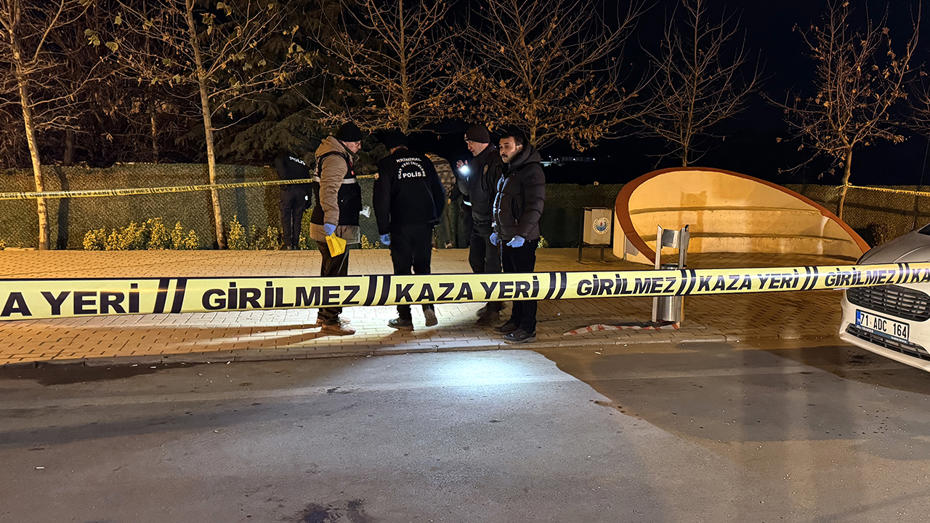 Firari hükümlü, 30 davadan yargılanırken husumetlisini öldürdü