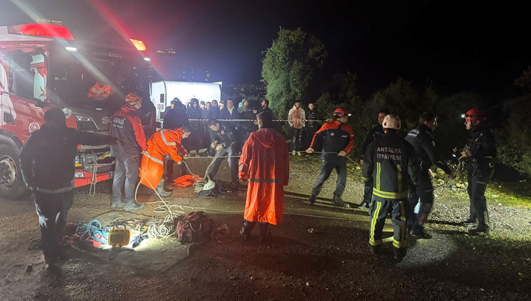 Antalya'da "araba uçurumdan düştü" iddiası