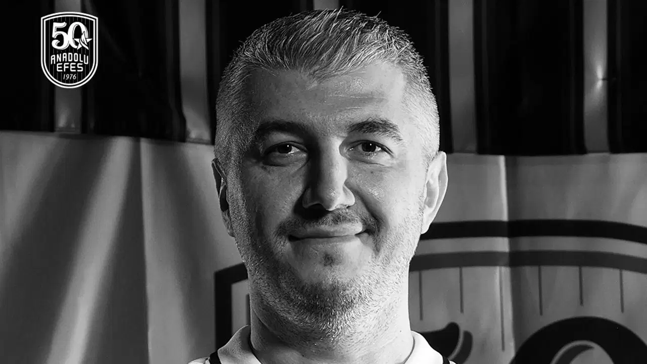 Anadolu Efes'ten Üzücü Haber: Atletik Performans Antrenörü Serhat Güneş Hayatını Kaybetti