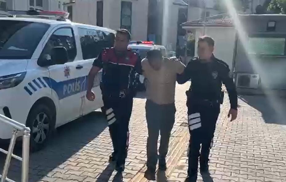 Interpol kırmızı bültenle arıyor. Sahte kimlikle Kütahya'da yakalandı
