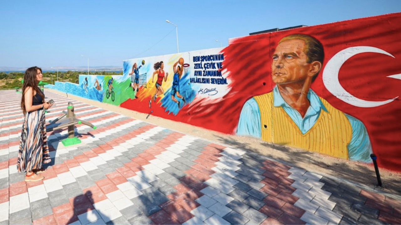 Lâl Denizli: Çeşme'nin Gelişimine Yönelik Yenilikçi Projelerimiz Devam Ediyor