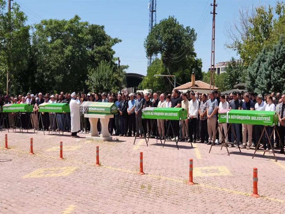 Antalya'daki trajik kazada hayatını kaybeden beş yakın için hüzün dolu veda