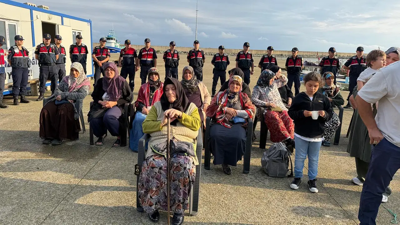 Rize’de Kafes Balıkçılığına Karşı Protesto Yapan Köylere Jandarmadan Müdahale ve Gözaltılar