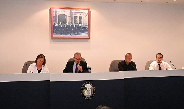 Salihli Belediye Meclisi Temmuz ayı meclis toplantısını Mazlum Nurlu başkanlığında gerçekleştirdi.  - GÜNDEM