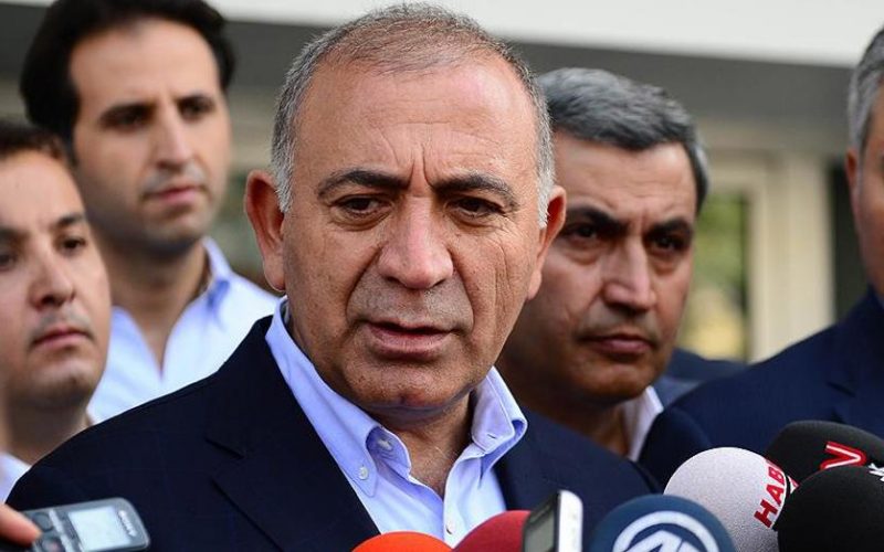 CHP İstanbul İl Kongresi'yle ilgili tedbir kararı kaldırıldı. Gürsel Tekin'in görevi sona erdi